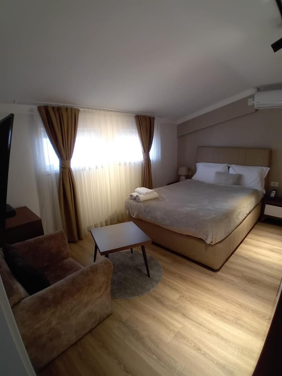 Hotel Driada Gjakova Exterior photo